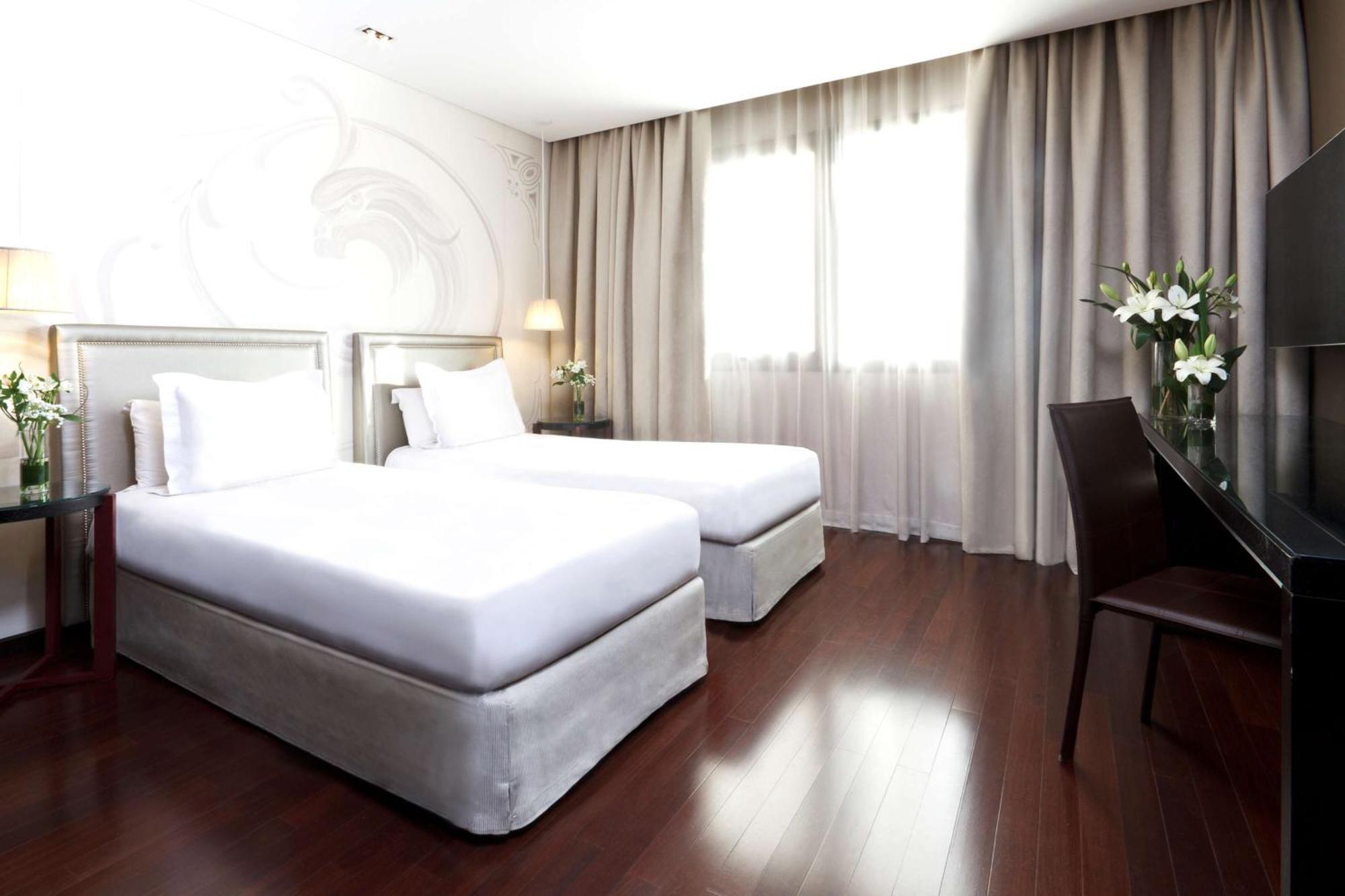 Nh Buenos Aires Tango Hotel Екстериор снимка